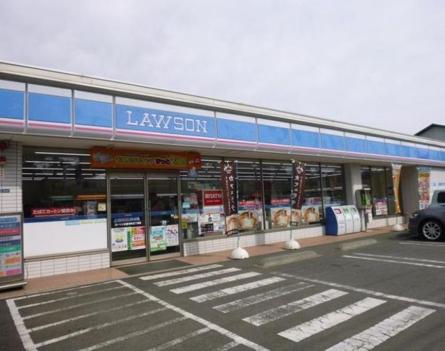 コンビニ　ローソン辻堂元町五丁目店（コンビニ）まで747m