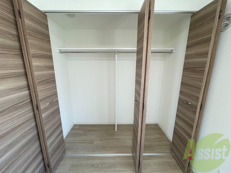 収納　上のほうにはあまり使わないものをしまっておくと良さそう。