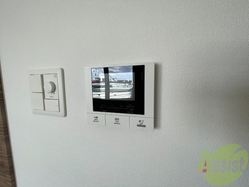 セキュリティ　ＴＶモニター付インターホンです。来客者の顔が見えるので安心！