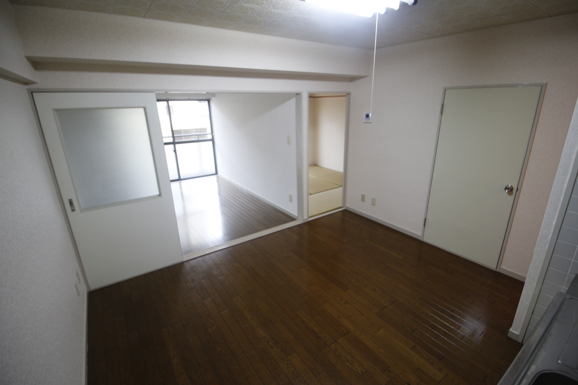 居室・リビング　別の部屋の写真です