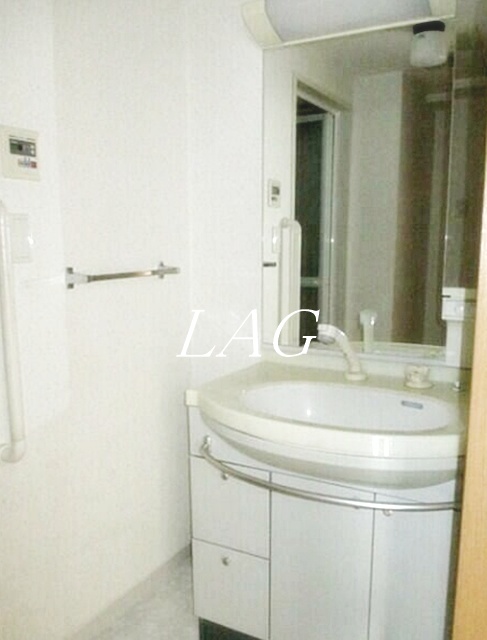 洗面設備　独立洗面台です。