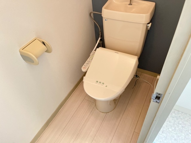 トイレ　シャワー付トイレ