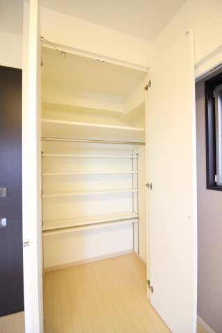 収納　（別タイプ参考写真）レクシオシティ王子神谷　北区王子4