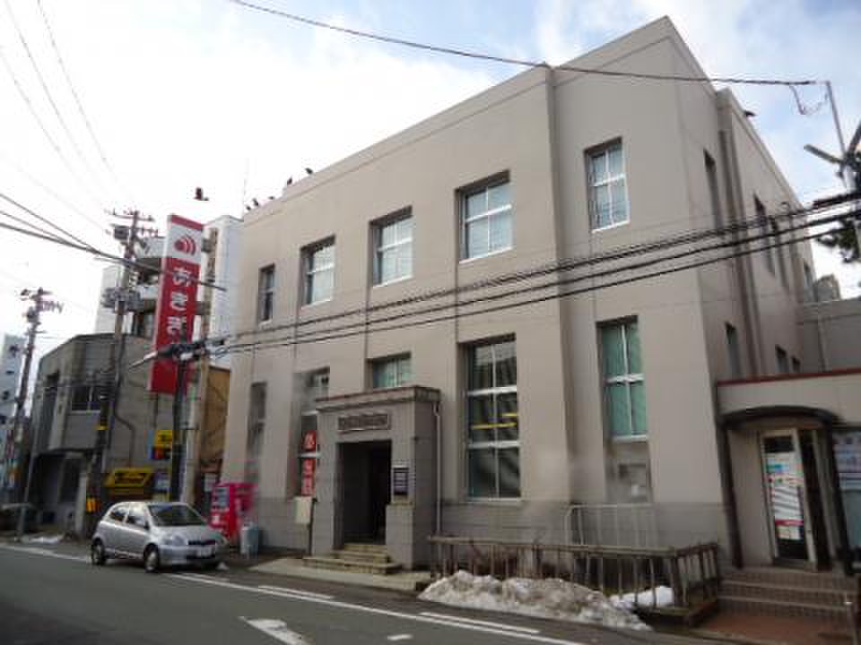 銀行　秋田銀行馬苦労町支店（銀行）まで450m