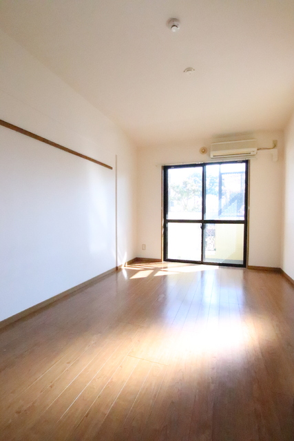 居室・リビング　居室