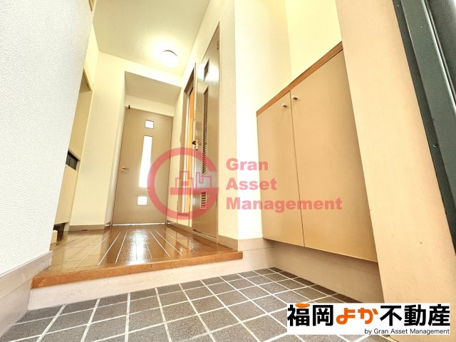 玄関　明るい玄関です
