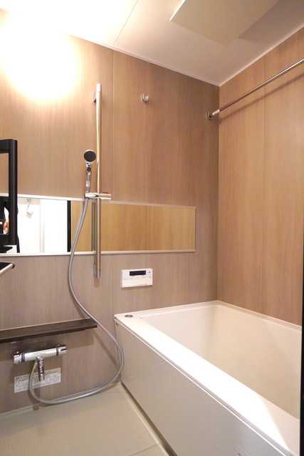 バス・シャワールーム　※写真は同タイプ住戸です。