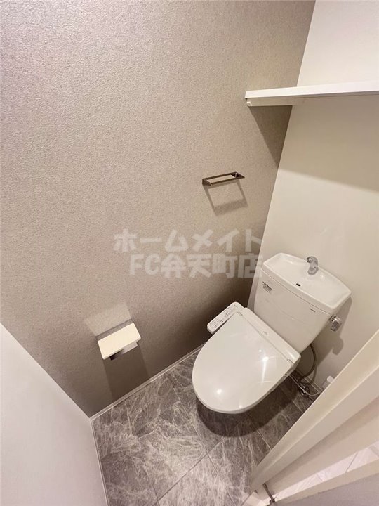トイレ　落ち着いたトイレです