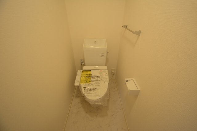 トイレ　温水洗浄便座完備！