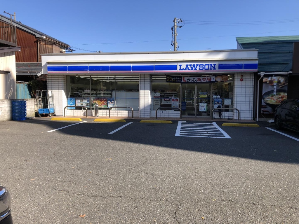 コンビニ　ローソン 福井田原町店（コンビニ）まで235m