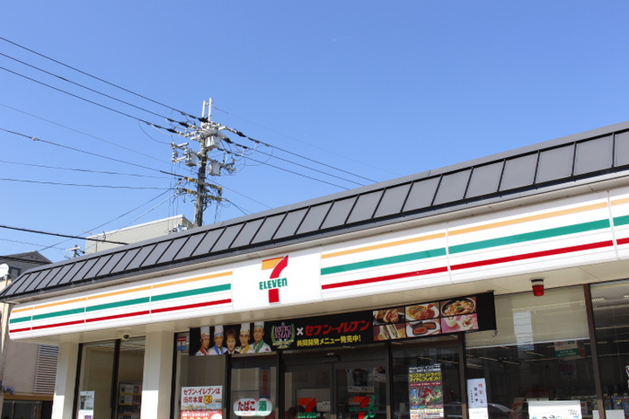 コンビニ　セブンイレブン（コンビニ）まで80m