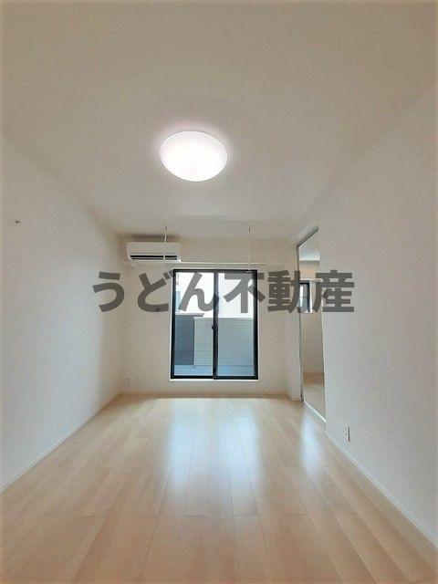居室・リビング　うどん県のお部屋探しはうどん不動産へ うどんちゃんとLINE
