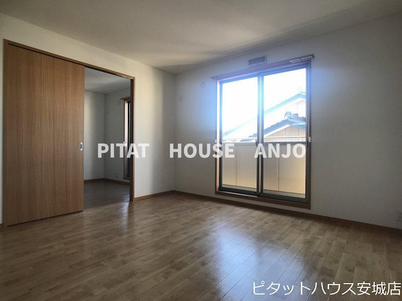 居室・リビング　別部屋参考写真