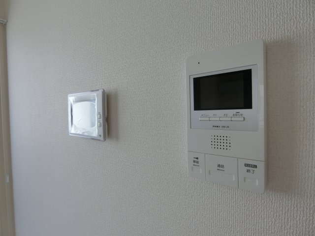 セキュリティ　モニター付きインターホン