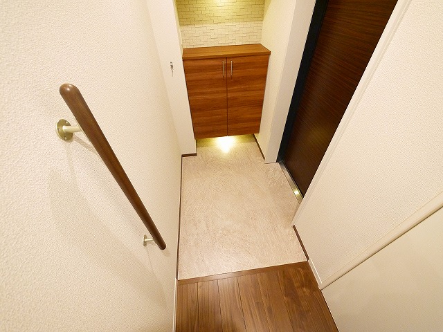 玄関　明るい玄関です
