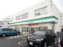 コンビニ　ファミリーマート新潟近江三丁目店（コンビニ）まで610m
