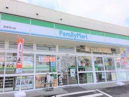 コンビニ　ファミリーマート草津笠山店（コンビニ）まで548m