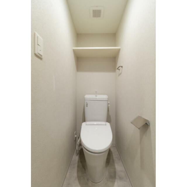 トイレ　※写真は同タイプ住戸です。