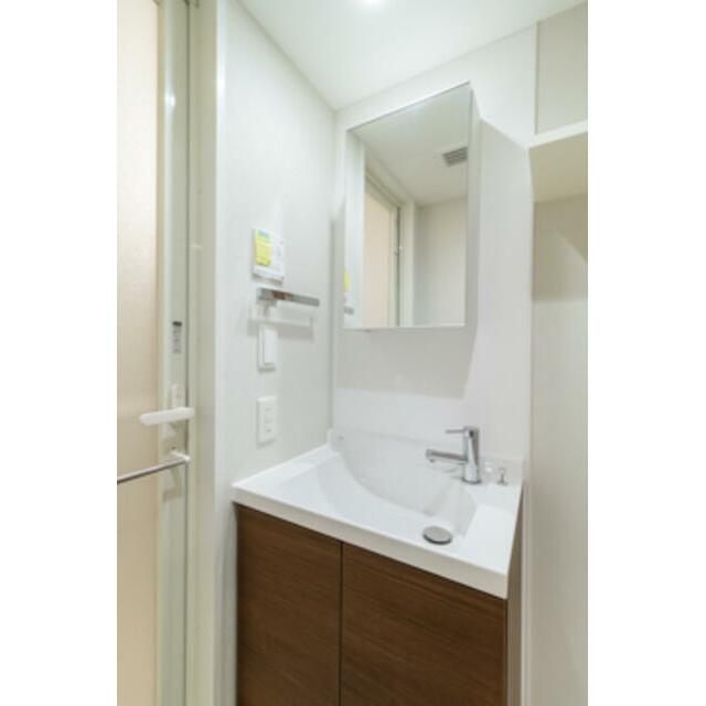 洗面設備　※写真は同タイプ住戸です。