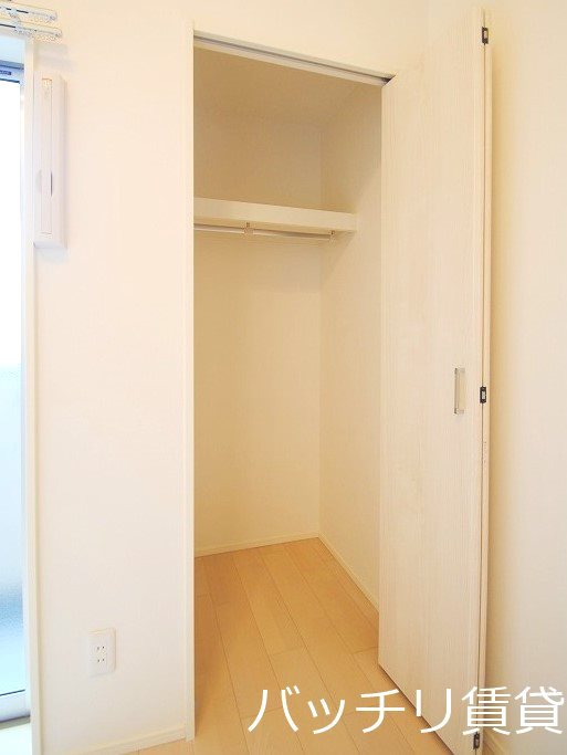 収納　同型タイプの為、現状を優先致します。