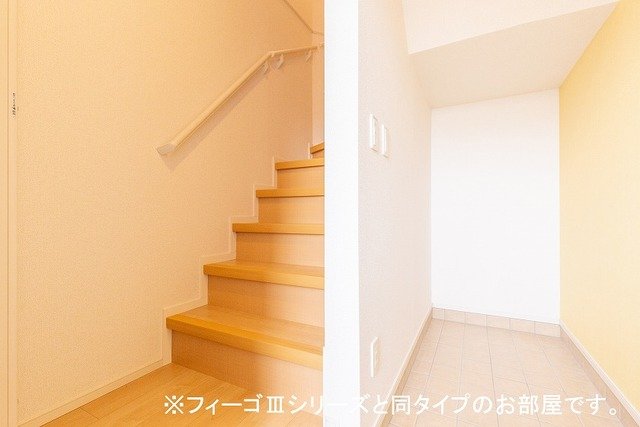 玄関　落ち着いた玄関です