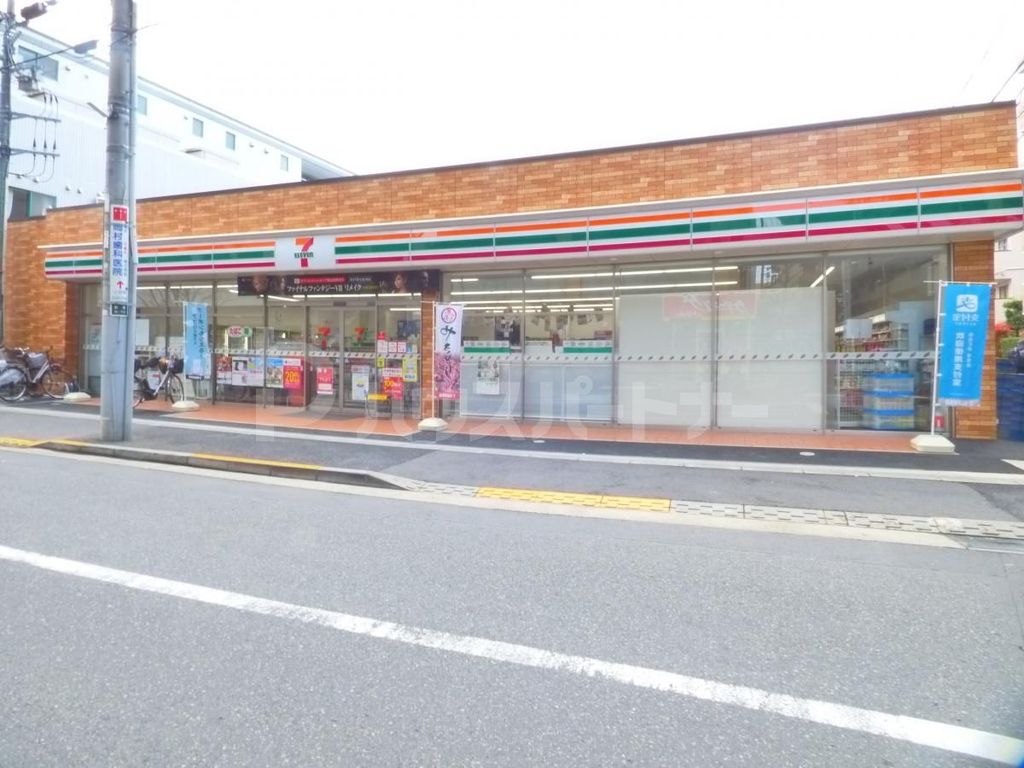 コンビニ　セブンイレブン江戸川船堀3丁目店（コンビニ）まで30m