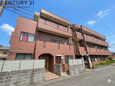 建物外観　居住者専用のごみ置き場があります♪