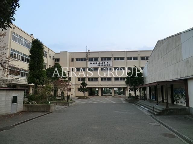 中学校　横浜市立舞岡中学校（中学校）まで671m