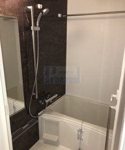 バス・シャワールーム　※別部屋写真