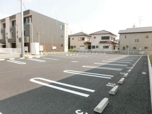 駐車場　敷地内駐車場