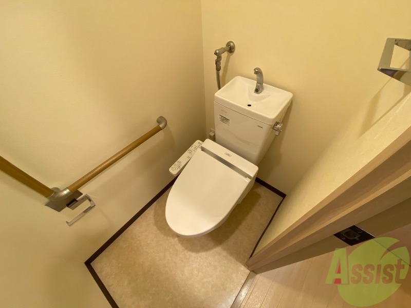 トイレ　こちらはトイレです。清潔感があり、安心して使用できます。