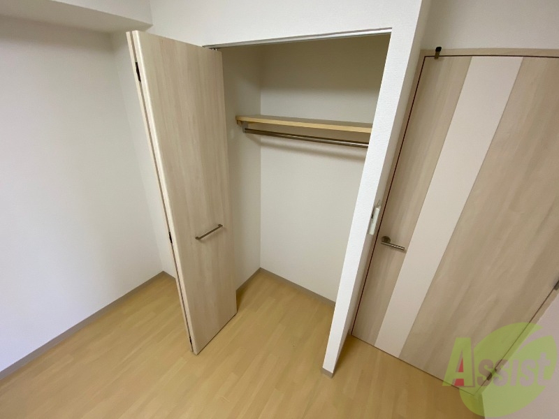 収納　寝室の収納です。部屋がすっきり片付きます。