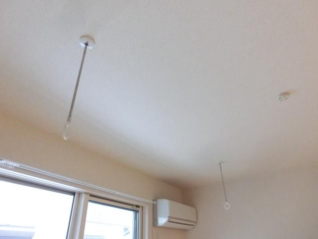 その他　室内物干しあり