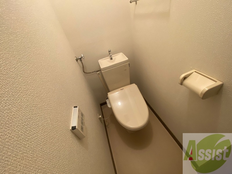 トイレ　トイレです。ウォシュレット付を探している方、おすすめです。