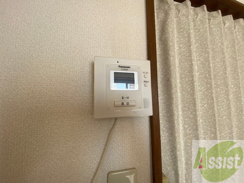 その他設備　ＴＶモニター付インターホンです。来客者の顔が見えるので安心！