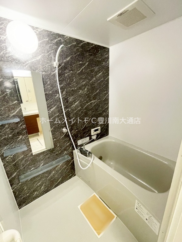 バス・シャワールーム　同型別部屋写真