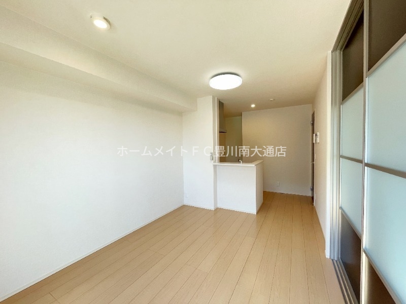 居室・リビング　同型別部屋写真