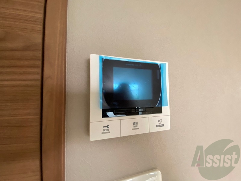 セキュリティ　ＴＶモニター付インターホンです。来客者の顔が見えるので安心！