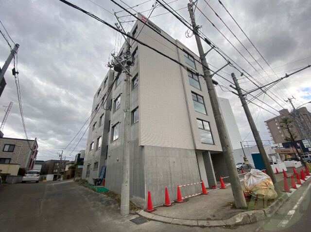 建物外観　札幌市豊平区西岡４条「カーサブラン」
