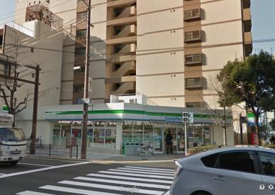 コンビニ　ファミリーマート 江戸堀三丁目店（コンビニ）まで369m