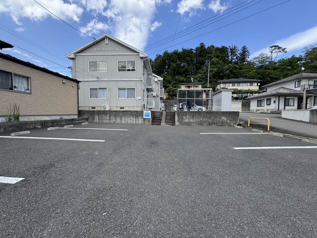 駐車場　駐車場