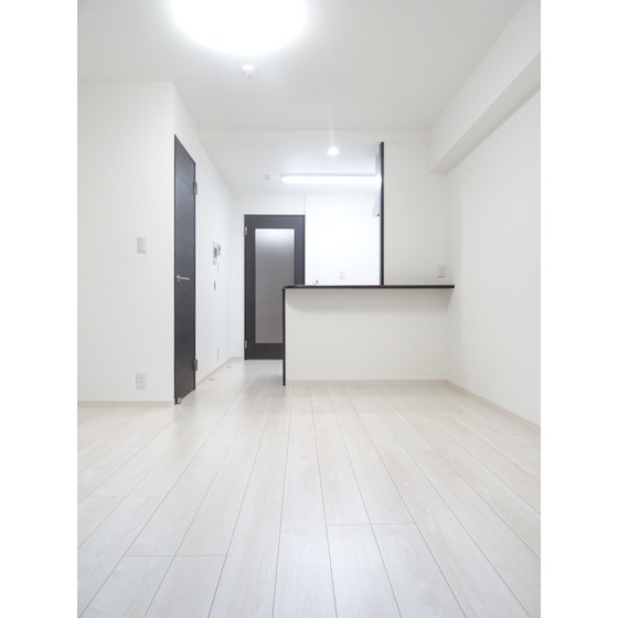 居室・リビング　広く使える１Ｒのお部屋