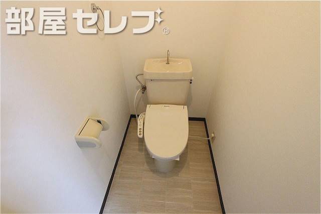 トイレ　他号室の写真です。