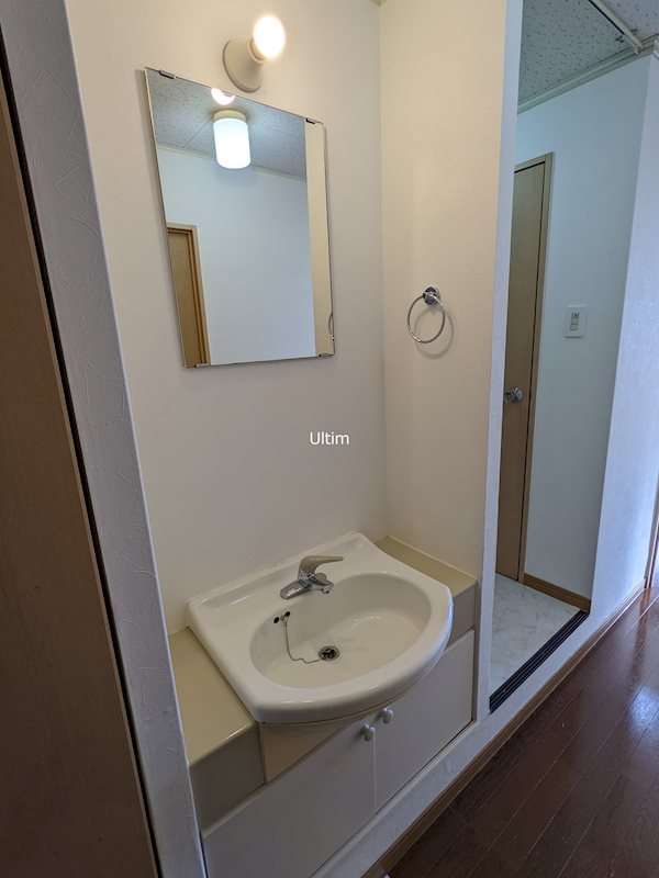 洗面設備　別部屋のお写真です。ご参考までに！