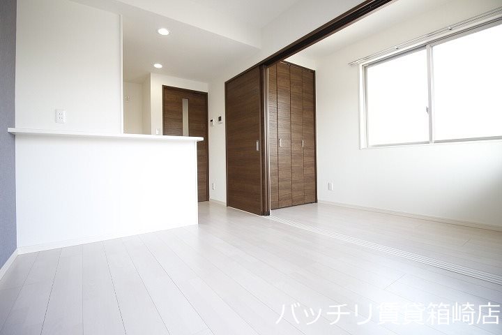 居室・リビング　別部屋の為、現状優先