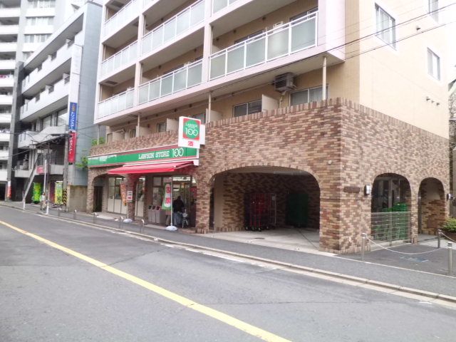 コンビニ　ローソンストア１００松戸東口店（コンビニ）まで178m