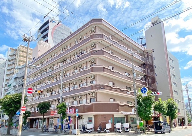 建物外観　外観大幅リニューアルしました