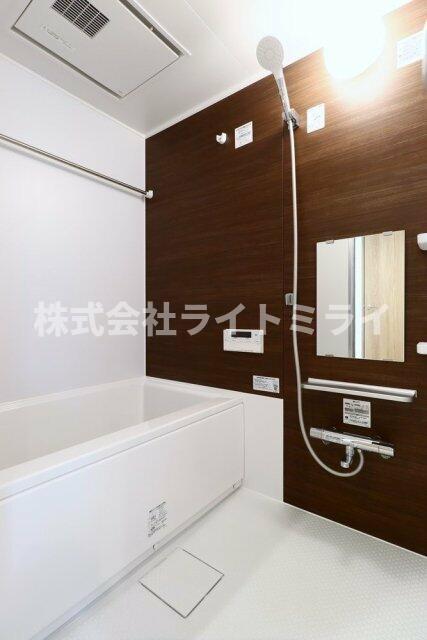 バス・シャワールーム　?