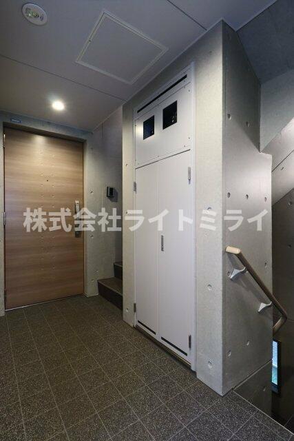 玄関　?