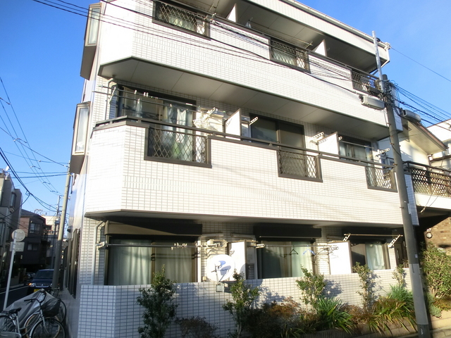 その他共有部分　南向きで前面道路なので日当たり良好♪